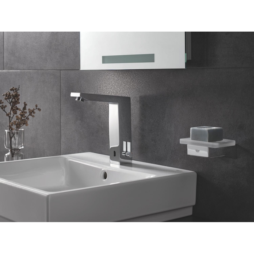 GROHE 36440000 - Инфрачервена електронна смесителна батерия за мивка EUROCUBE E DN 15 хром