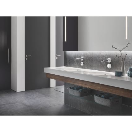 GROHE 36447000 - Инфрачервен електронен смесител ESSENCE E 182 мм, лъскав хром