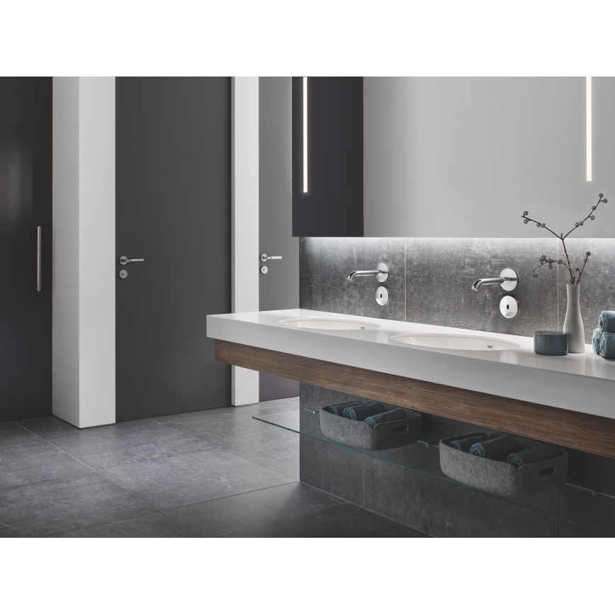 GROHE 36447000 - Инфрачервен електронен смесител ESSENCE E 182 мм, лъскав хром