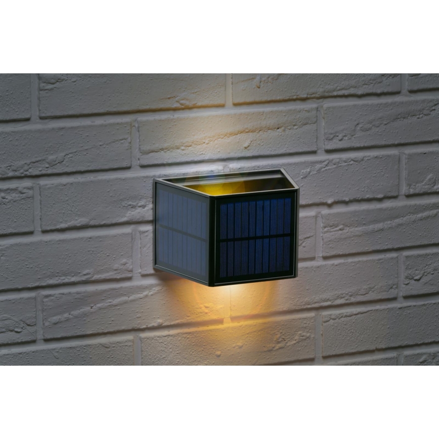 Grundig - LED соларен стенен осветител LED/3,7V 1800 mAh IP44