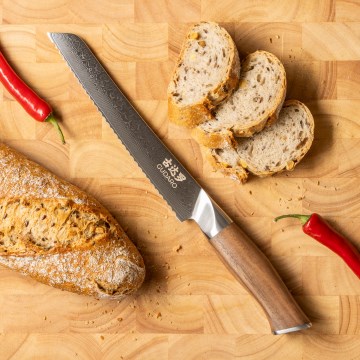 Gudaro - дамаски кухненски нож за хляб TAKUMI 8