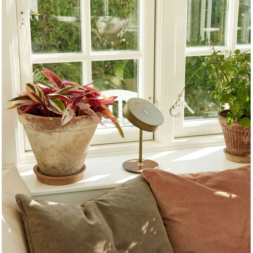 Halo Design 745784 - димируема презареждаема LED настолна лампа ON THE MOVE LED/2,5W/4000 mAh месинг/дърво