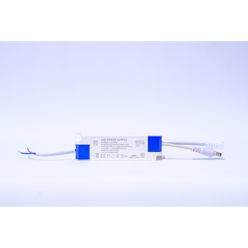 LED Лампа за вграждане в баня LED/24W/230V 2700-6500K IP44 квадратна