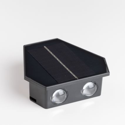 LED соларен стенен осветител с сензор LED/2W/5V IP54 1300 mAh