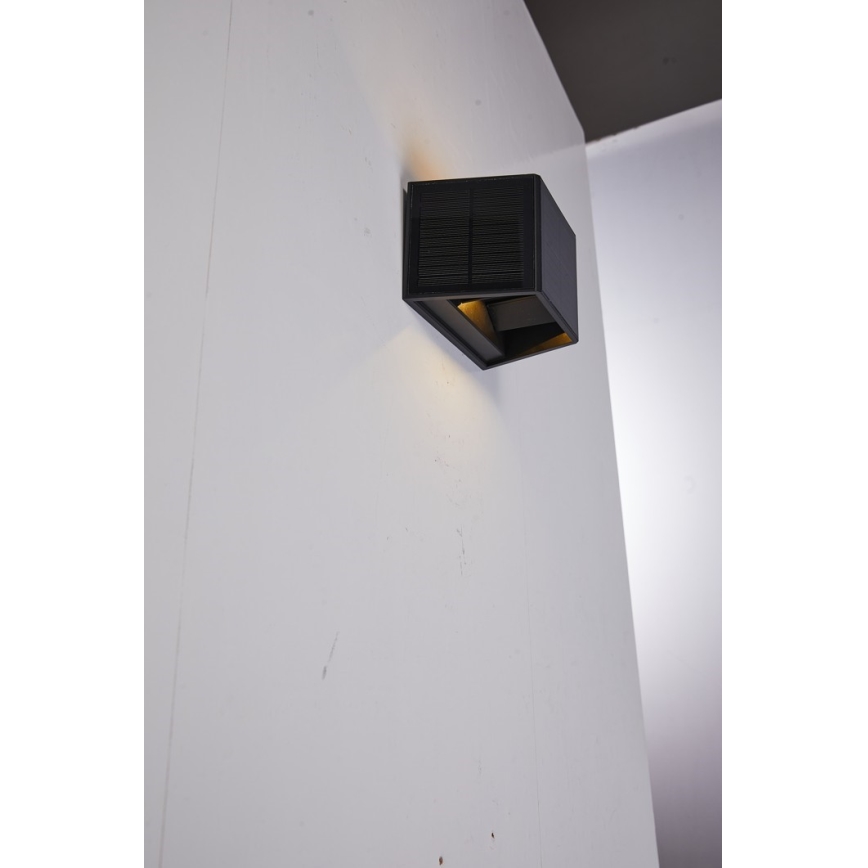 LED Соларен аплик със сензор LED/2W/5V IP54 1300 mAh