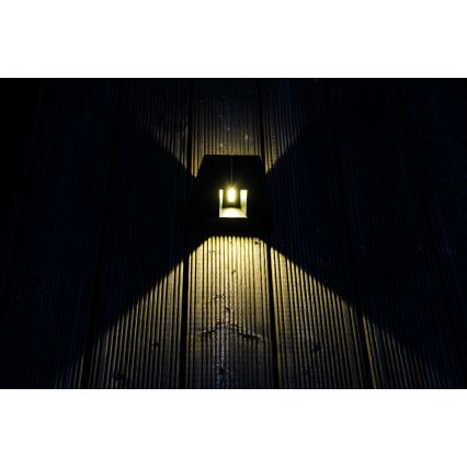 LED Соларен аплик със сензор LED/2W/5V IP54 1300 mAh