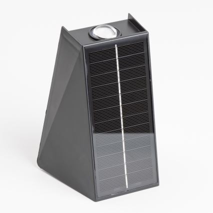 LED Соларен аплик със сензор LED/2W/5V IP54 1300 mAh