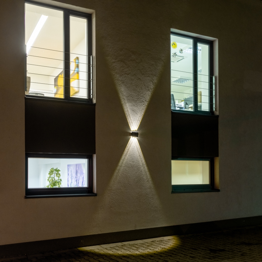 LED Соларен аплик със сензор LED/2W/5V IP54 1300 mAh