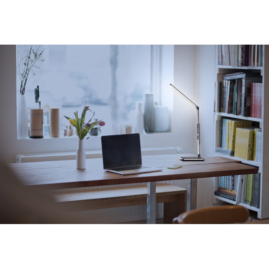LED Димируема настолна лампа LED/8,5W/230V с безжично зареждане