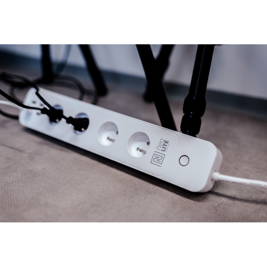 Immax NEO 07707L - Удължителен кабел NEO LITE Smart 4AC + 4USB Wi-Fi Tuya 1,5м