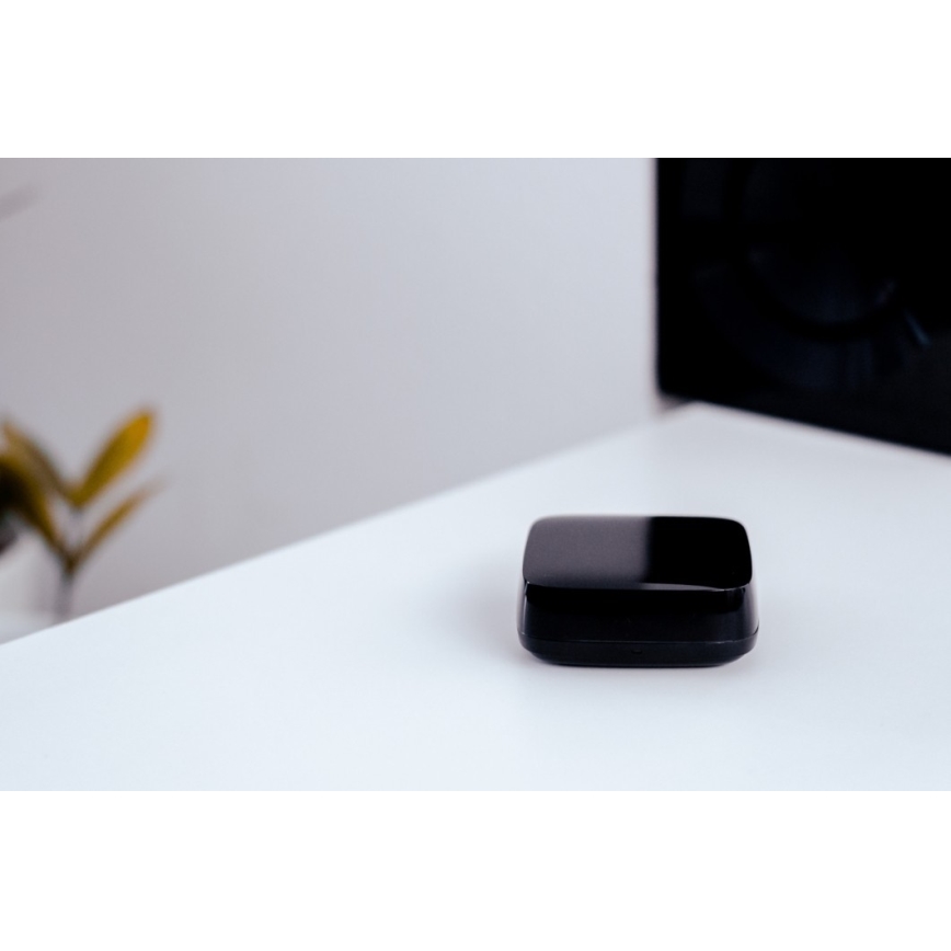 Immax NEO 07730L - Смарт IR контролер NEO LITE със сензори за температура и влажност Wi-Fi Tuya 5V