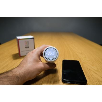 Immax NEO 07732C - К-кт 4бр. термостатични глави + BRIDGE PRO v3 2xAA/3V Wi-Fi Tuya