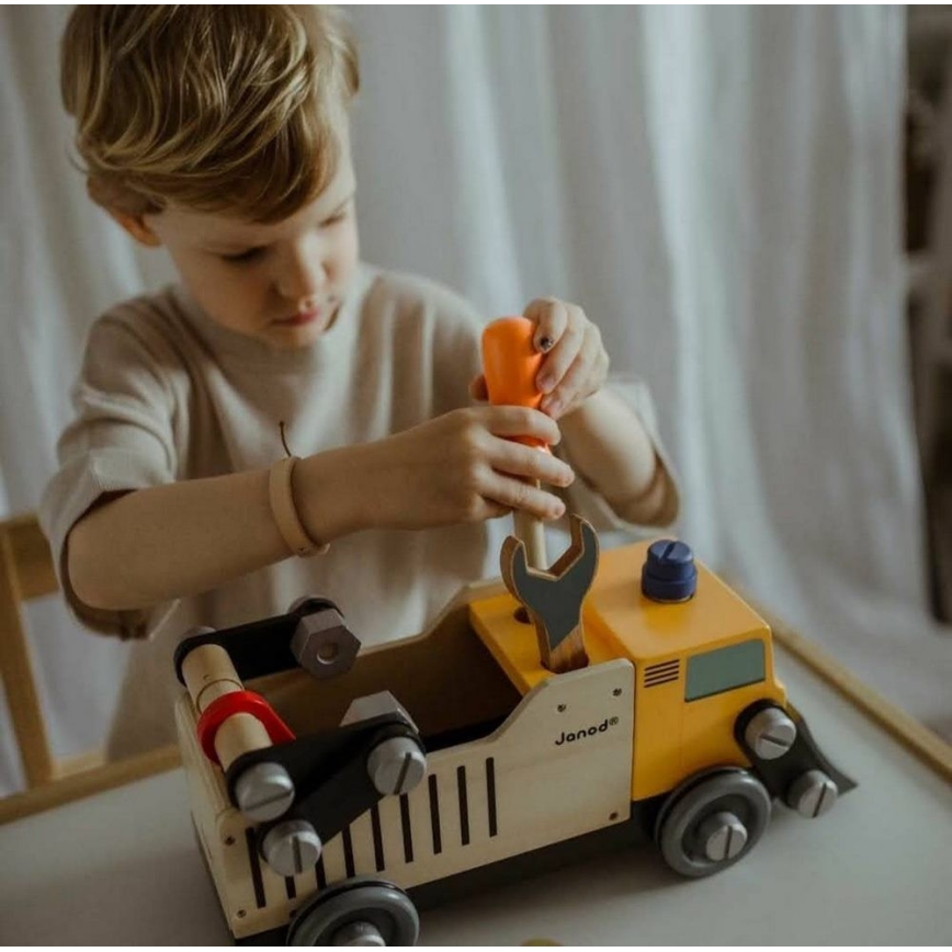 Janod - Дървен конструктор BRICOKIDS камион