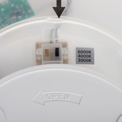 LED плафон AZPO LED/22W/230V 3000/4000/6000K диаметър 42 см IP54 бял