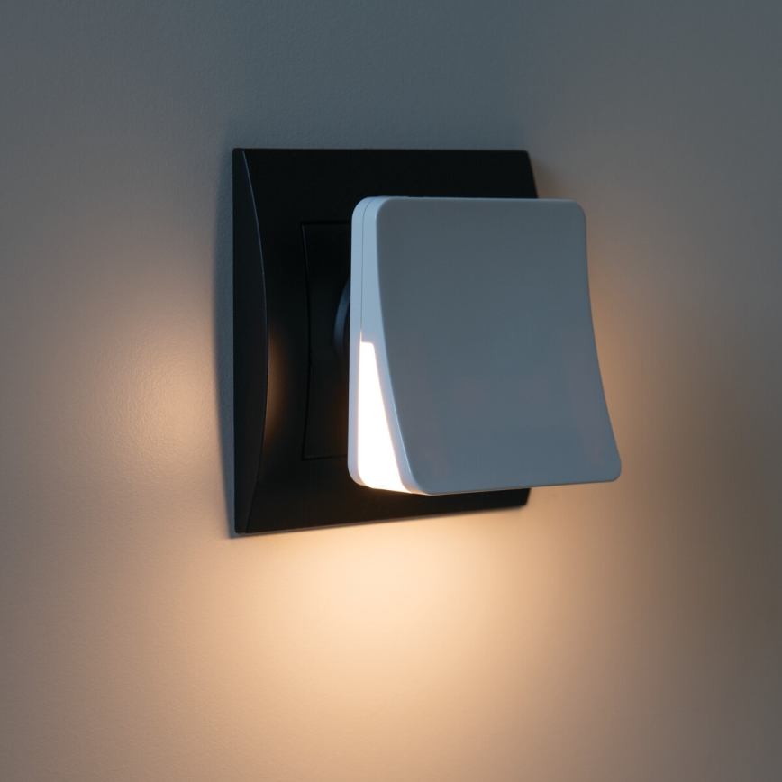 Kanlux 37393 - LED Лампа за ориентация със сензор за здрач за контакт HOFI LED/0,28W/230V бял