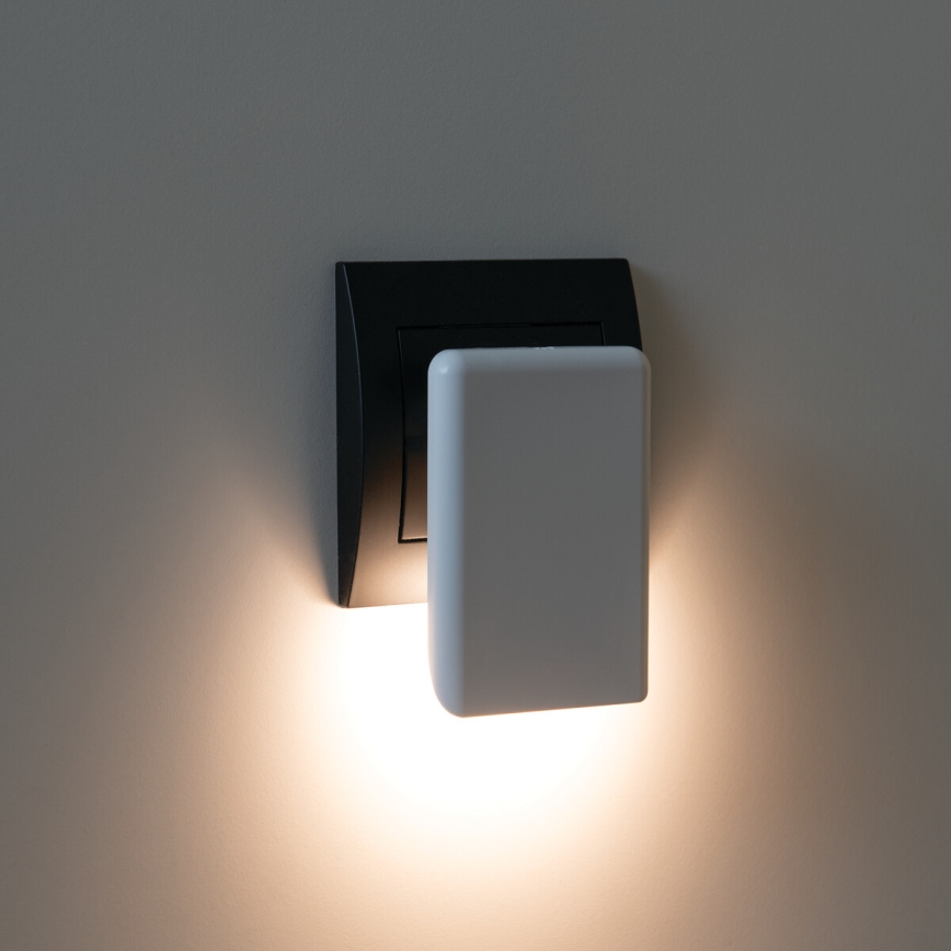 Kanlux 37394 - LED Лампа за ориентация със сензор за здрач за контакт ORISA LED/0,28W/230V бял