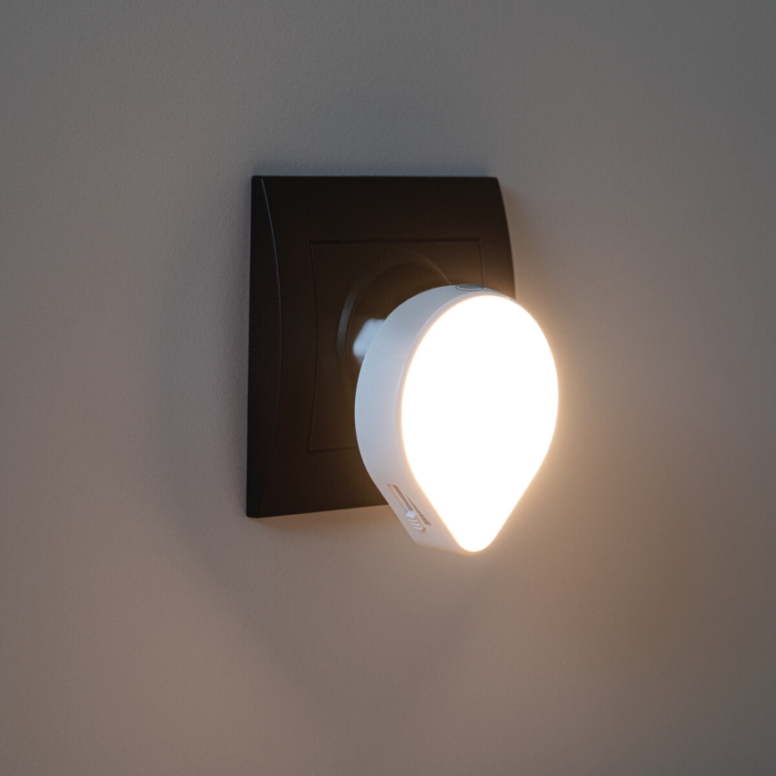 Kanlux 37396 - LED Димируем ориентация лампа със сензор за здрач за контакт ULOV LED/0,5W/230V бял