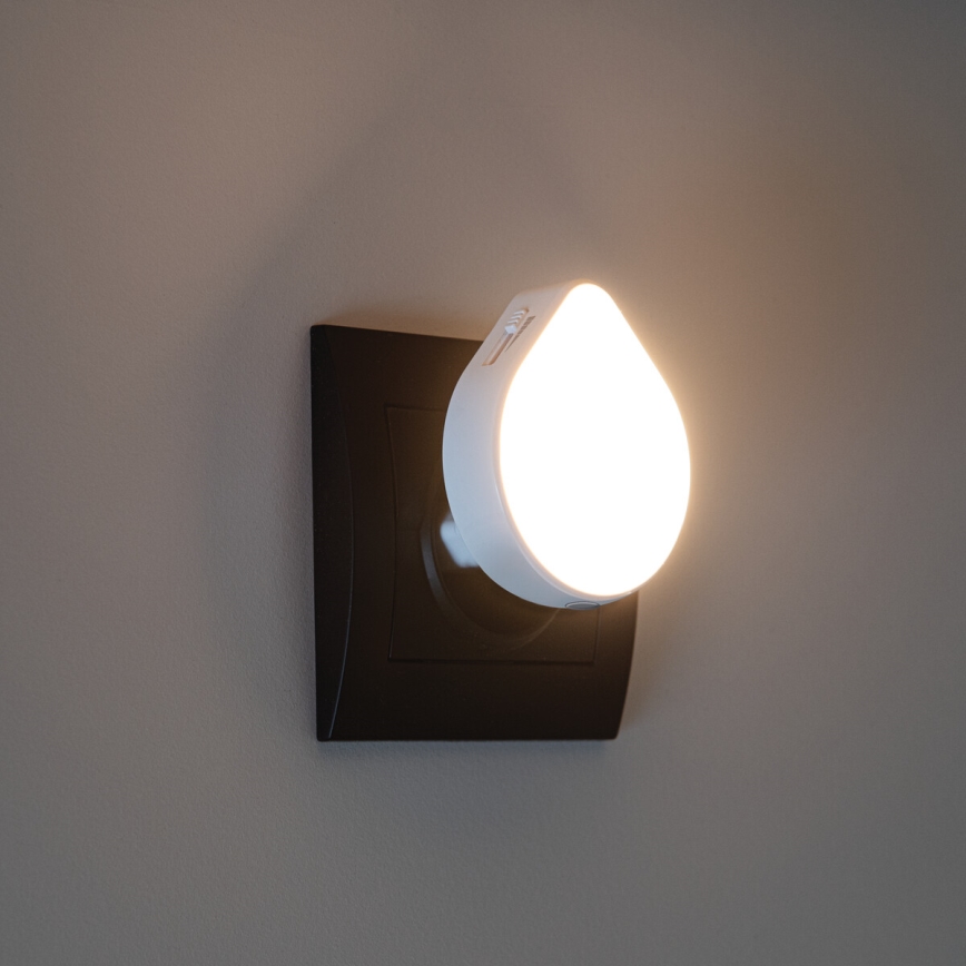 Kanlux 37396 - LED Димируем ориентация лампа със сензор за здрач за контакт ULOV LED/0,5W/230V бял