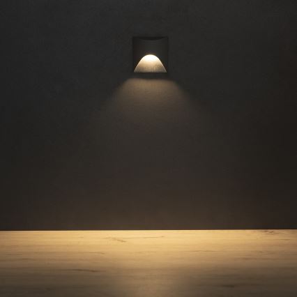 LED осветително тяло за стълби EXIN LED/2,5W/230V 3000K IP65, антрацитно, квадратно