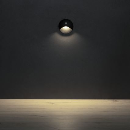 LED стълбищно осветително тяло със сензор за движение и сумрак EXIN LED/2,5W/230V 4000K IP65 черно кръгло