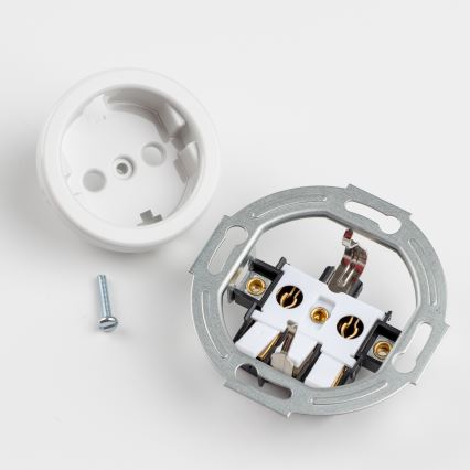 Kliklap - Тройна ретро битова розетка SCHUKO с рамка, 230V, снежнобяла