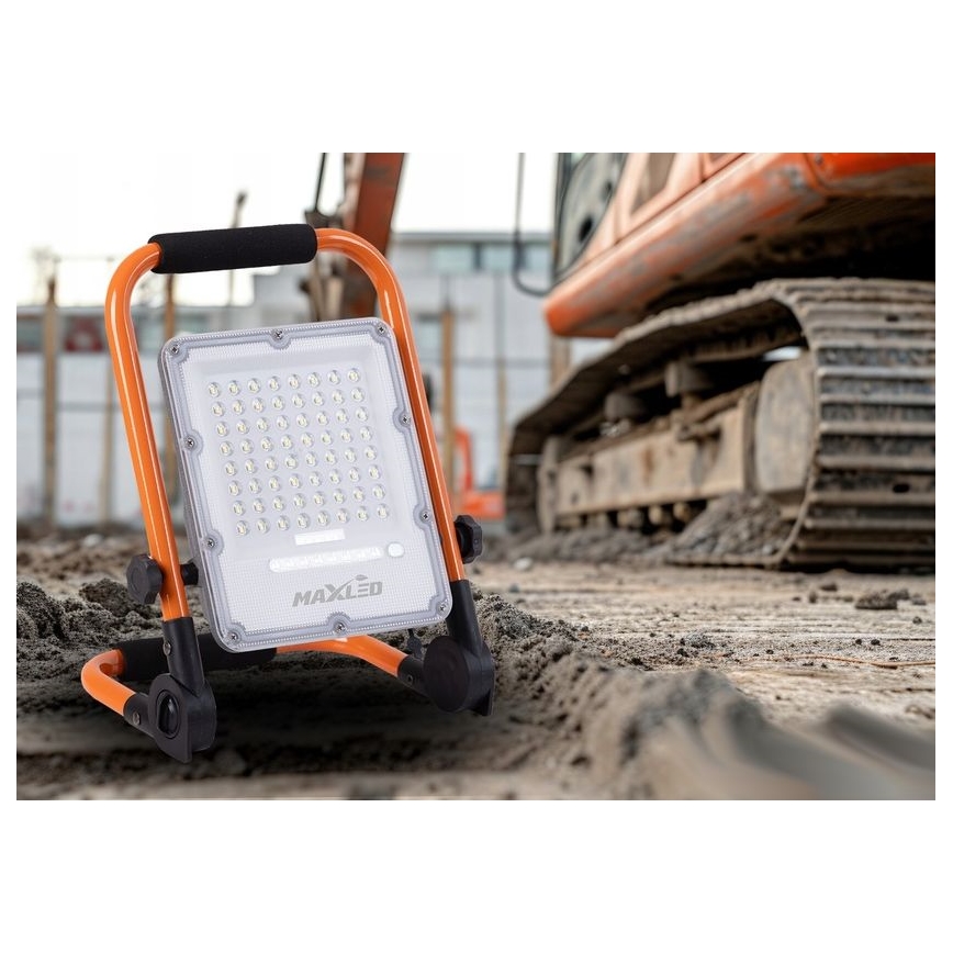 LED димируем акумулаторен прожектор със стойка LED/100W/3,2V 4500K 10000 mAh IP65 оранжев