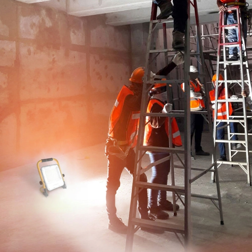 LED акумулаторен прожектор със стойка LED/50W/3,2V 4500K 5000 mAh IP65 оранжев