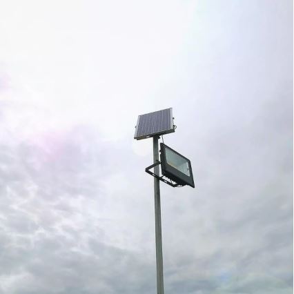 LED Димируем соларен прожектор LED/16W/3,2V 4000K IP65 10000 mAh + дистанционно управление