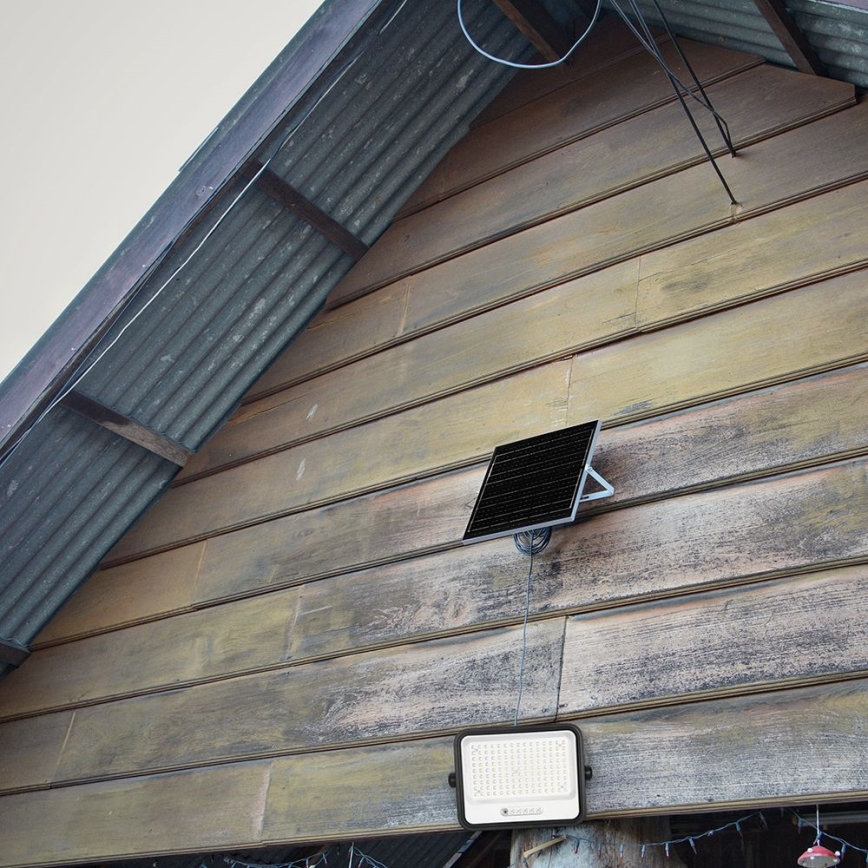 LED соларен прожектор с регулируема яркост LED/300W/3,2V 2000-8000K IP65 15000 mAh черен + дистанционно управление