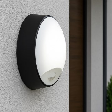 LED димируема външна стенна лампа с датчик за движение LED/15/18/20W/230V 3000K/4000K/6500K IP65 черна/бяла