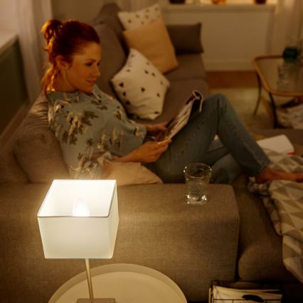 LED Димируема крушка Philips Hue WHITE E14/5,5W/230V 2700K