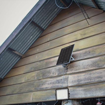 LED Екстериорен димируема соларен прожектор LED/10W/3,2V IP65 4000K 6000 mAh черен + дистанционно управление