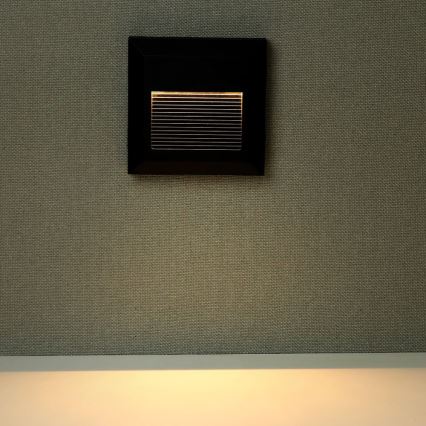 LED Екстериорна лампа за стълбище LED/2W/230V IP65 4000K черна