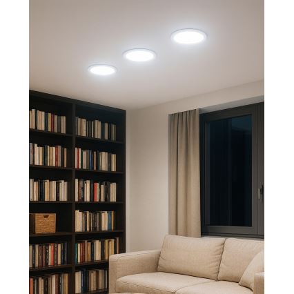 LED Лампа за окачен таван QTEC LED/12W/230V 6500K Ø 16,7 см