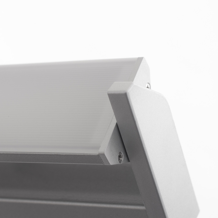 LED Лампа за под кухненски шкаф LED/15W/230V сребриста