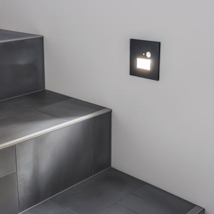 LED Лампа за стълбище със сензор за движение LED/1,5W/230V 3000K/4000K/6500K