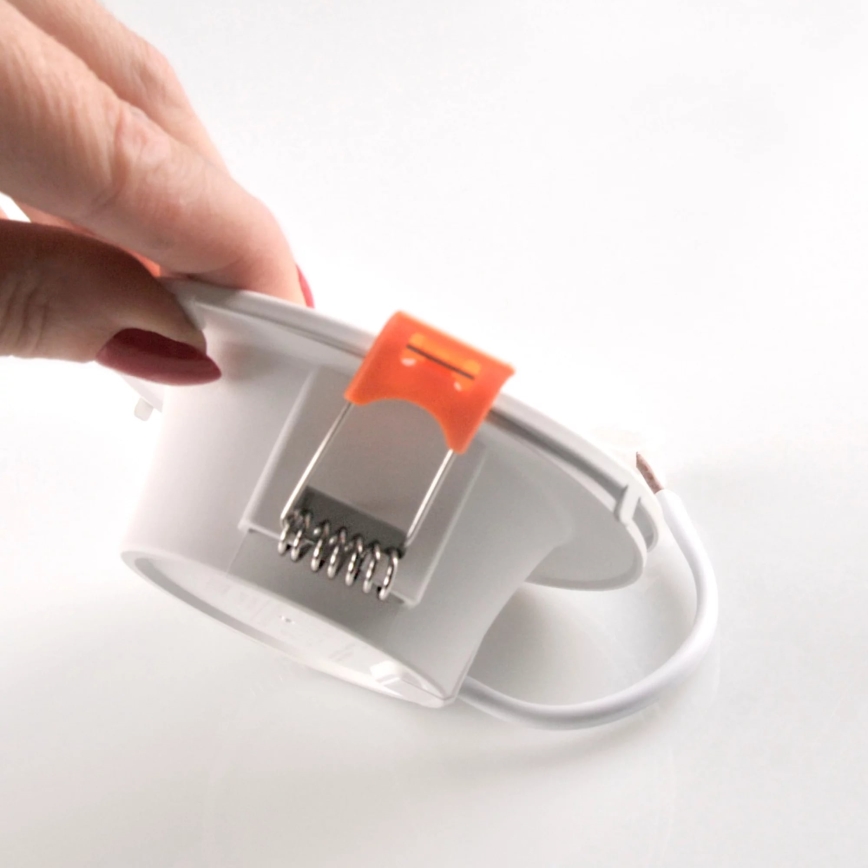 LED Лампа за вграждане ZOE LED/4,8W/230V бяла