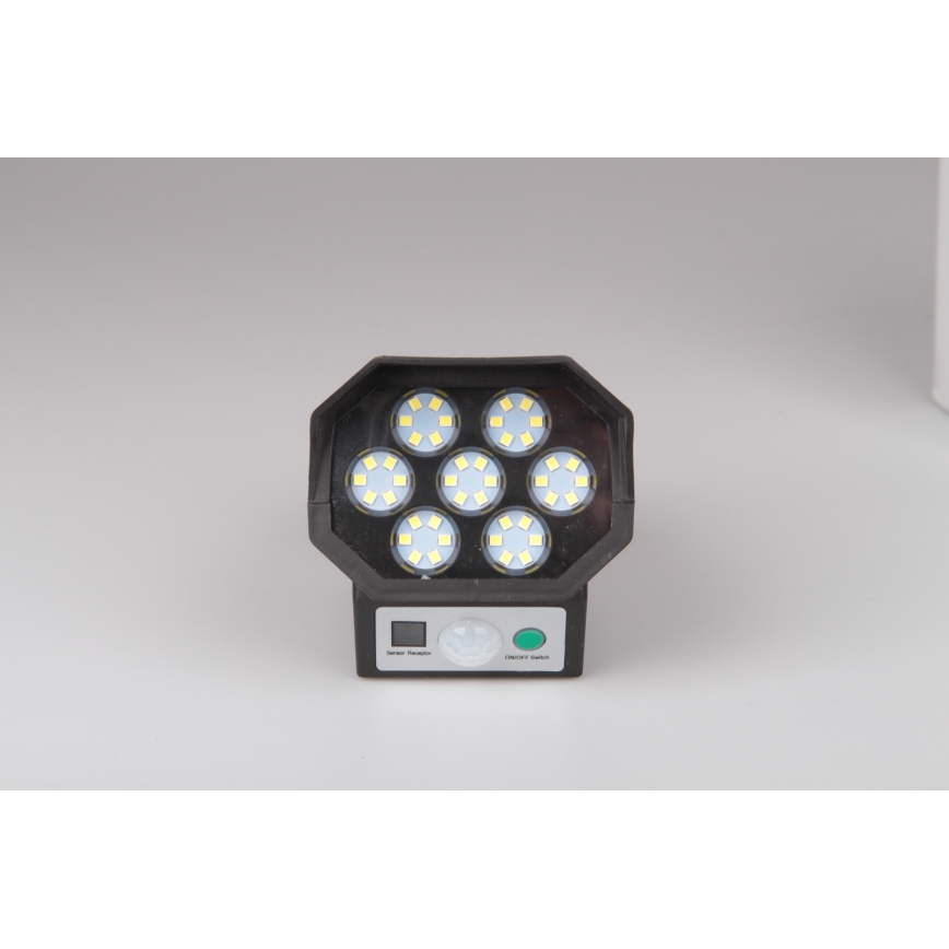 LED Макет охранителна камера със сензор и със соларен панел LED/5W/5,5V 800 mAh IP65 + дистанционно управление