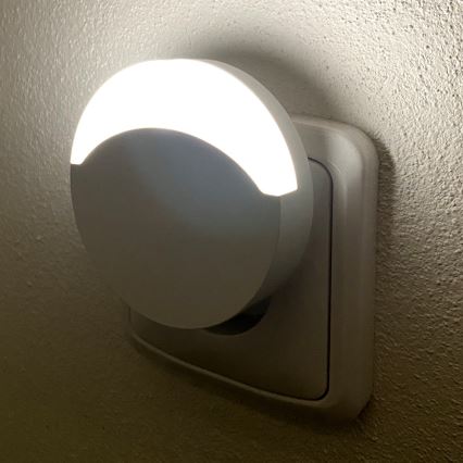 LED Нощна лампа със сензор SAMSUNG CHIP LED/0,5W/230V 65мм 4000K кръгла