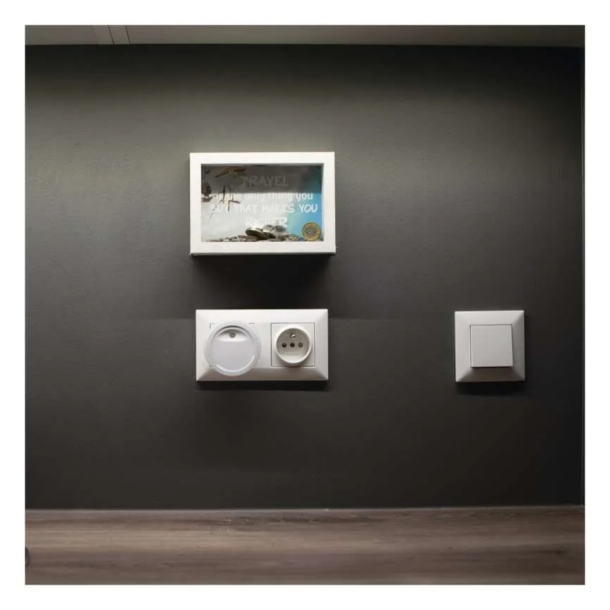 LED нощна лампа със сензор за здрач LED/0,3W/230V