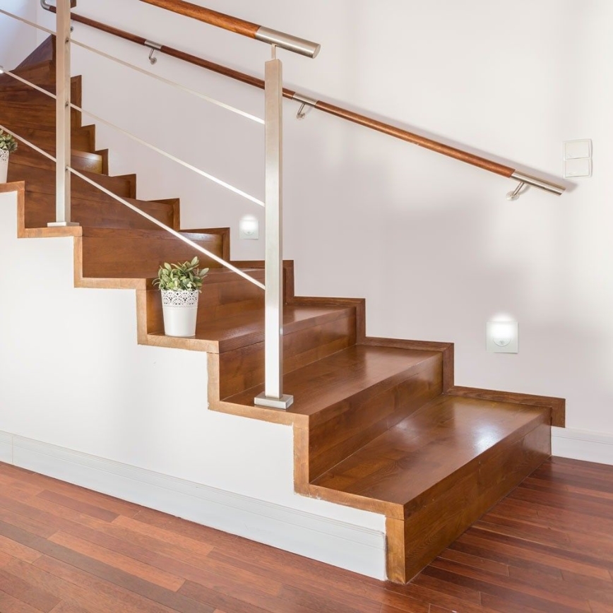 LED осветително тяло за стълби с сензор за движение LED/3W/230V 4000K бяло