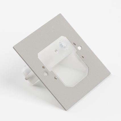 LED осветително тяло за стълби със сензор за движение и сумрак LED/1,5W/230V 3000/4000/6000K сиво