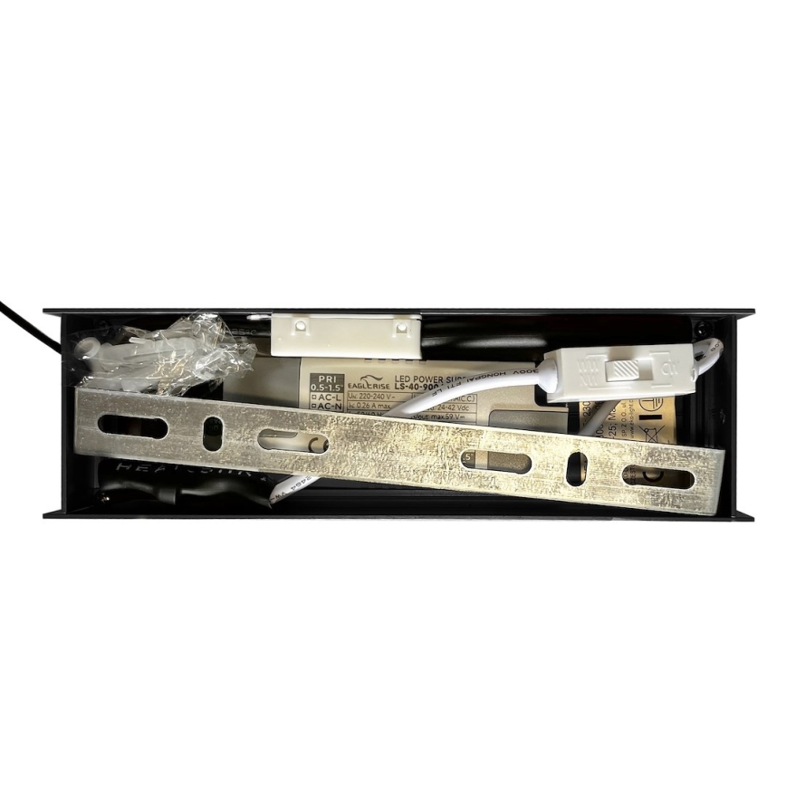 LED полилей на кабел LINEA LED/36W/230V 3000/4000/5700K CRI 90 черен