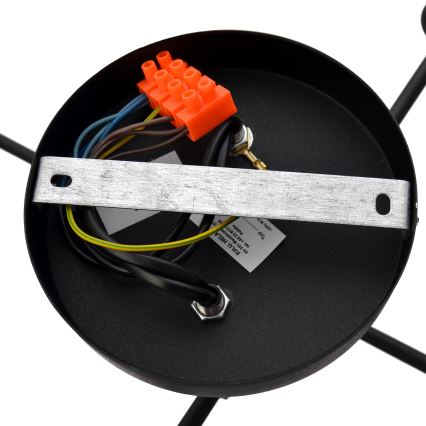 LED Полилей за повърхностен монтаж CAMBRIDGE 4xE27/8W/230V черен