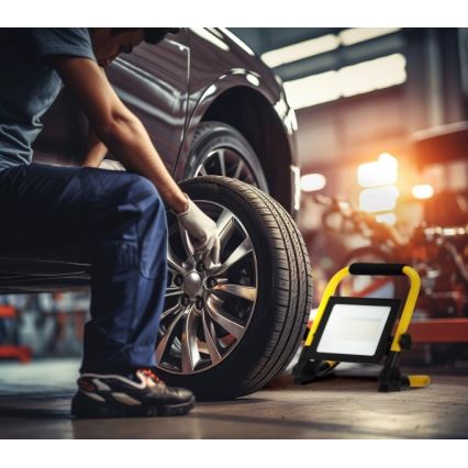 LED Преносим прожектор TIGRA LED/50W/4000K IP54 черен/жълт