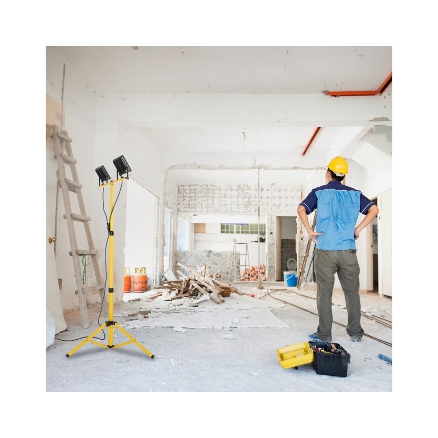 LED Прожектор със стойка TIGRA 2xLED/50W/230V 4000K IP54 черен/жълти