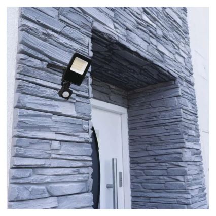 LED прожектор с сензор VISIO LED/20W/230V 4000K IP65