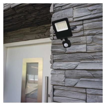 LED прожектор с сензор VISIO LED/30W/230V 4000K IP65