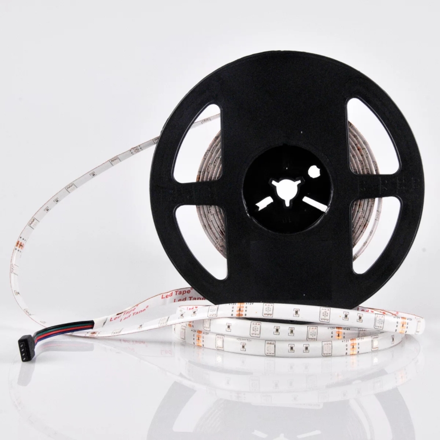 LED RGB Димируема екстериорна лента 5м LED/14W/12V IP65 + д.у.