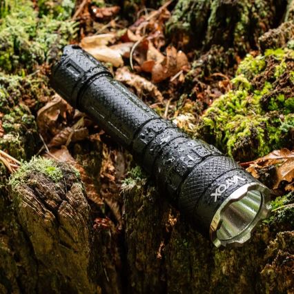 LED RGBW Димируем акумулаторен фенер LED/15W/5V IP66 1500 лъскав 2000 mAh